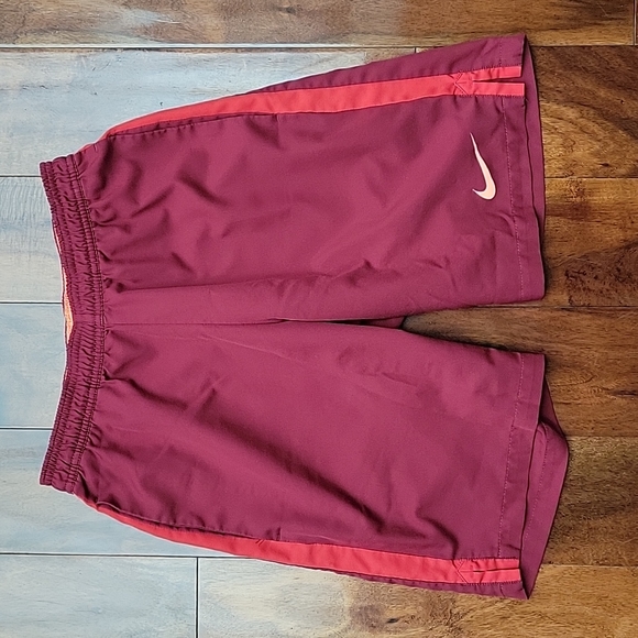 Men's Nike Shorts - Picture 1 of 5
